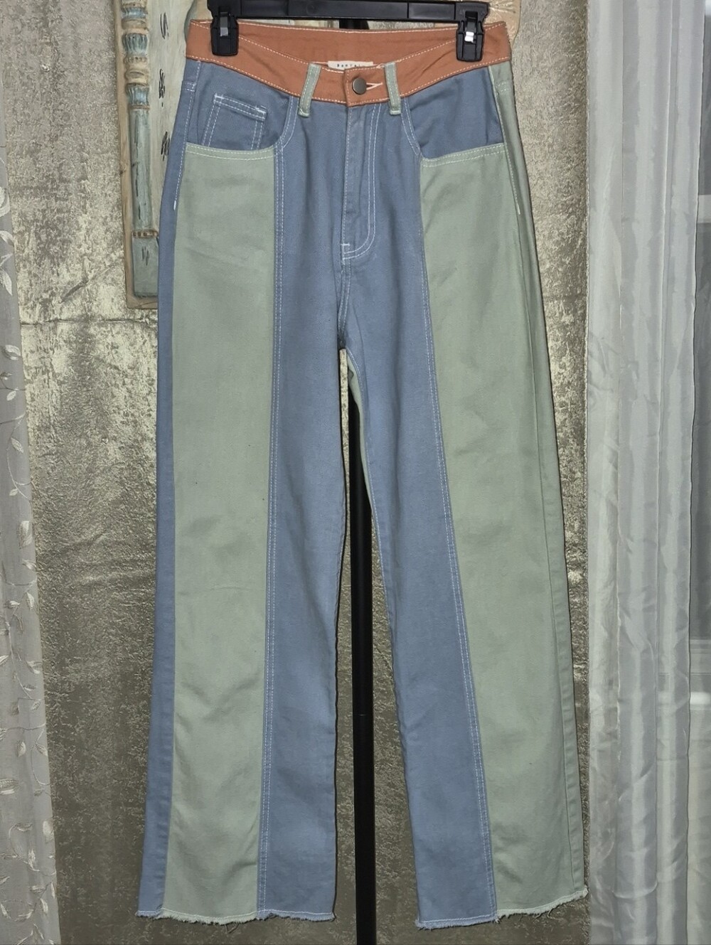 BaeVely Two-Tone Panel Wide-Leg Jeans with Orange Waistband and Back Pockets